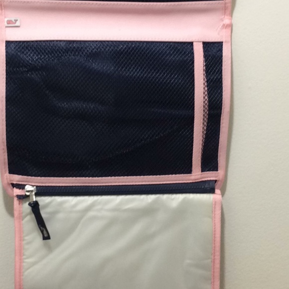 Vineyard vines changing pad with 3 Storage… - Picture 4 of 6